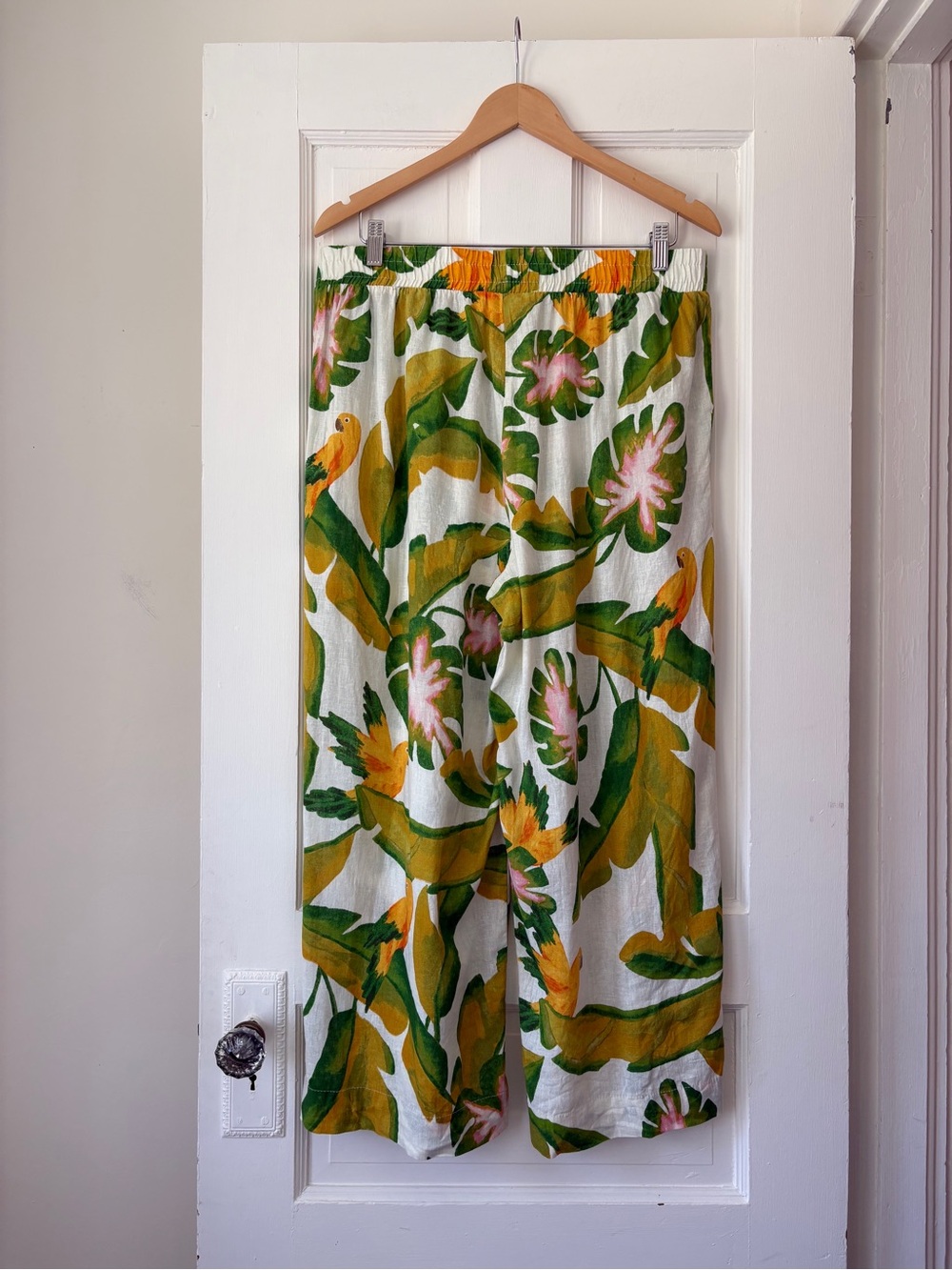 Tropical Print Wide Leg Pants - Picture 9 of 10